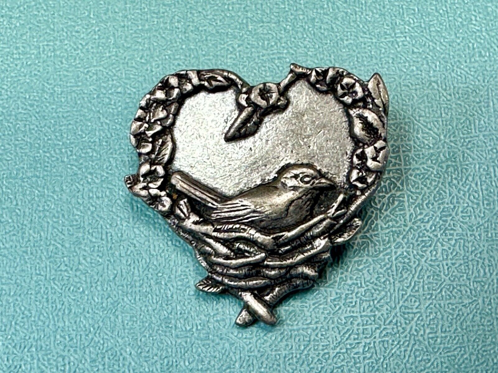 Adorable bird growing eggs in nest vintage birds and blooms pewter pin