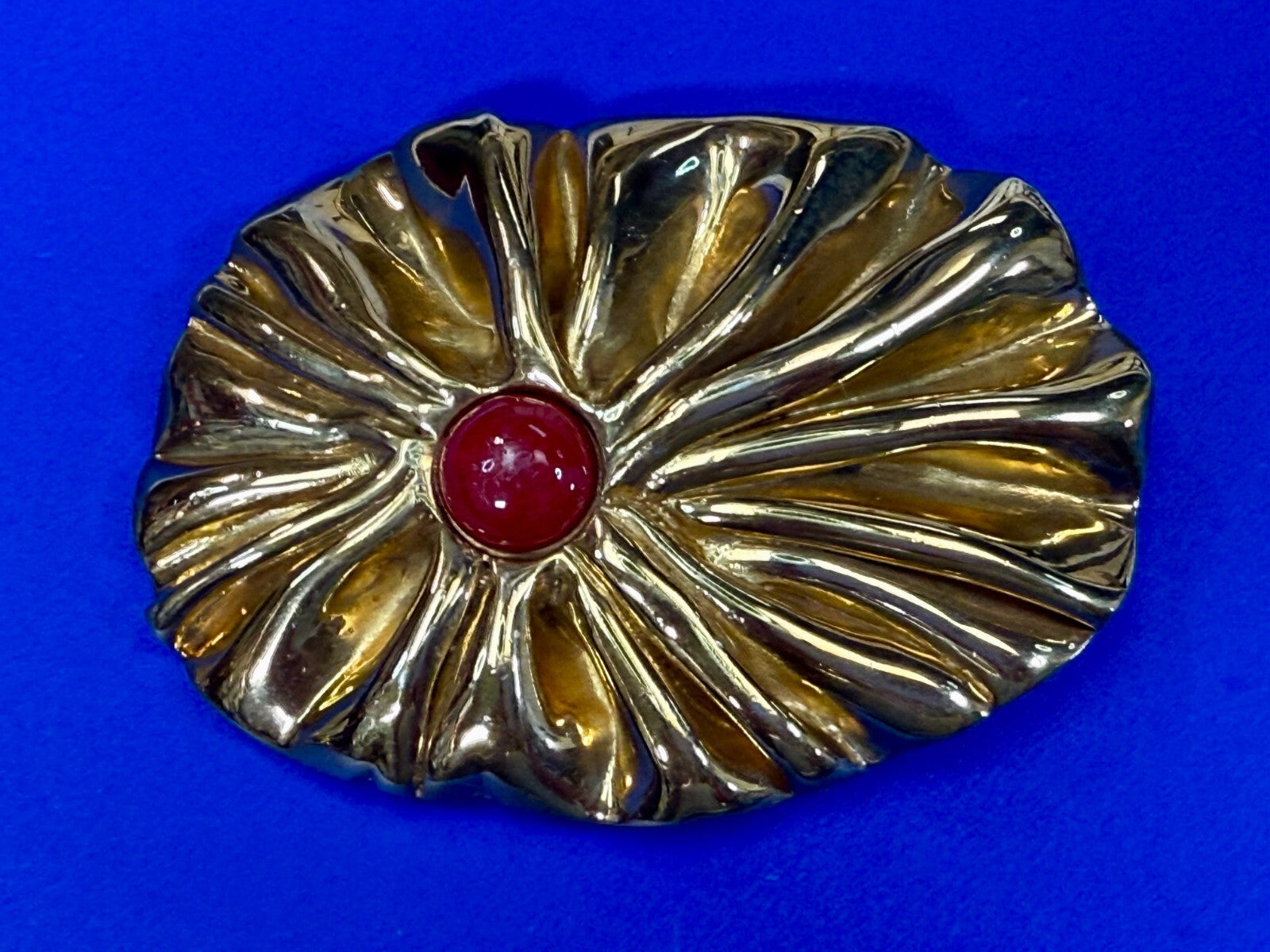 Antique Textured Metal W/ Centered Red Stone Gold Tone Belts by Lois Belt Buckle