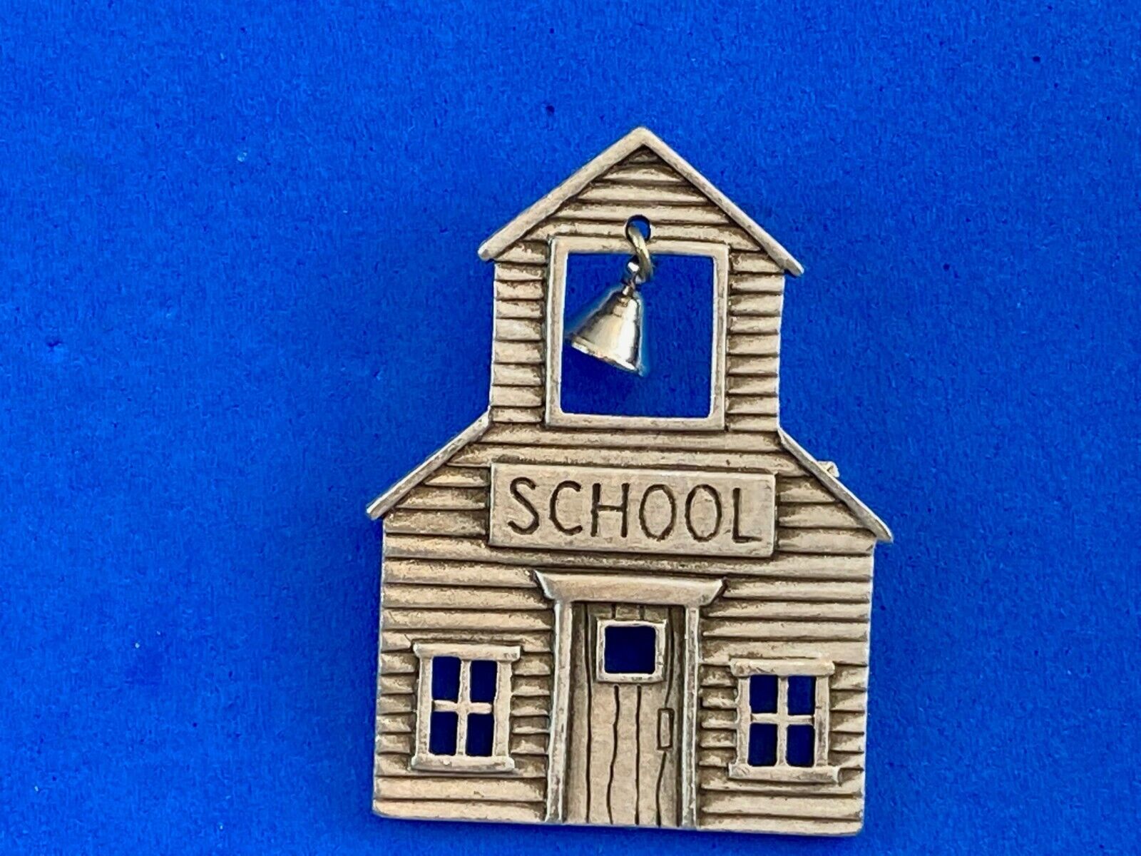 Vintage Jj Jonette Adorable Pewter School House With Moving Bell Brooch Pin