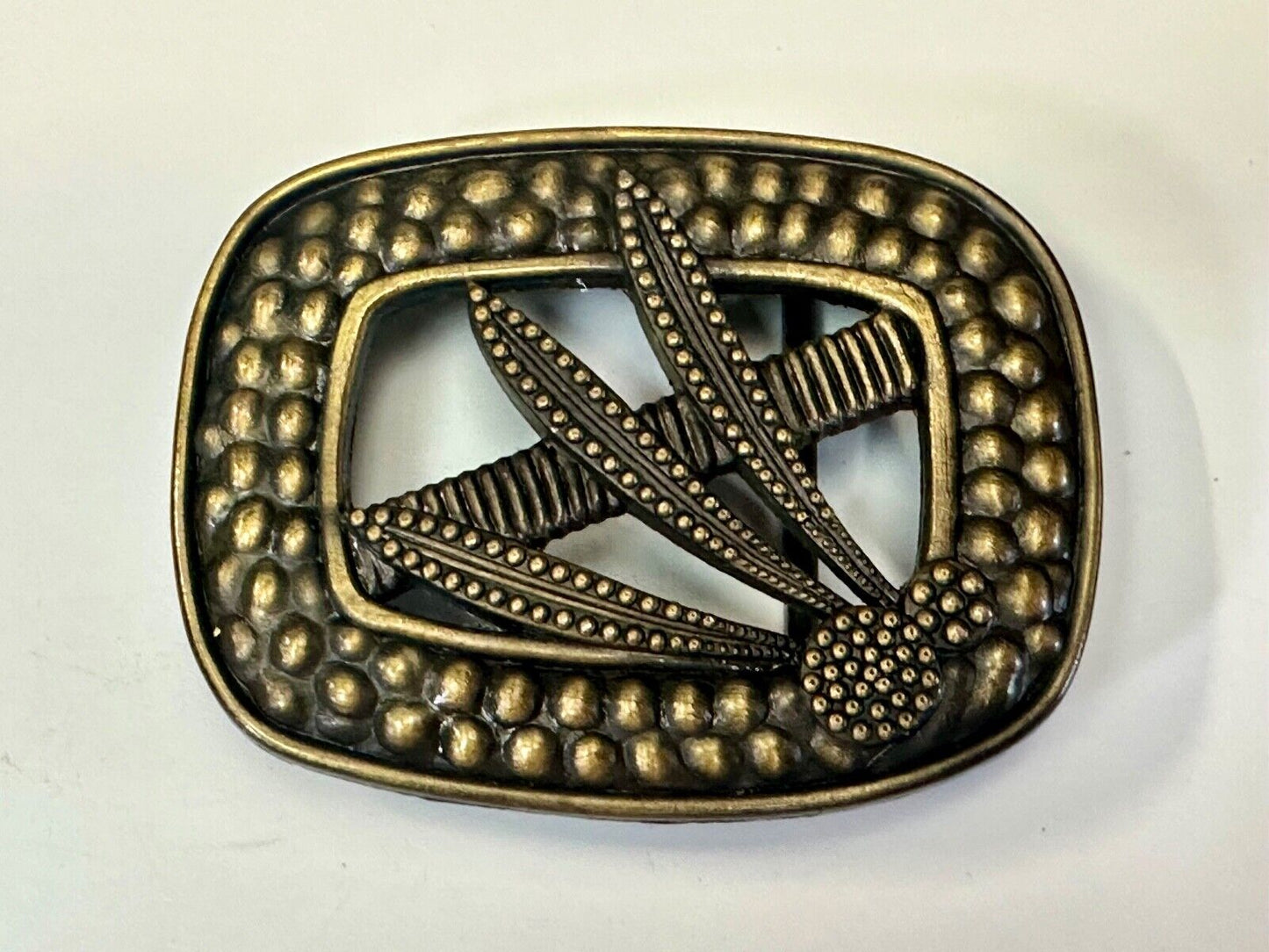 Unique left corn feather pattern dimensional Belt Buckle