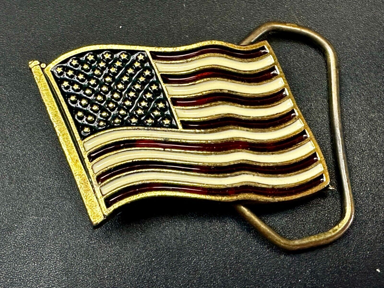 American Flag USA Patriotic Stars Stripe VTG 1981 Small Belt Buckle