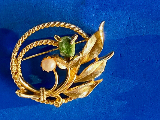 Vintage JADE GARDEN Gold Tone  Wreath Green Faux Pearl Flowers Sarah Coventry