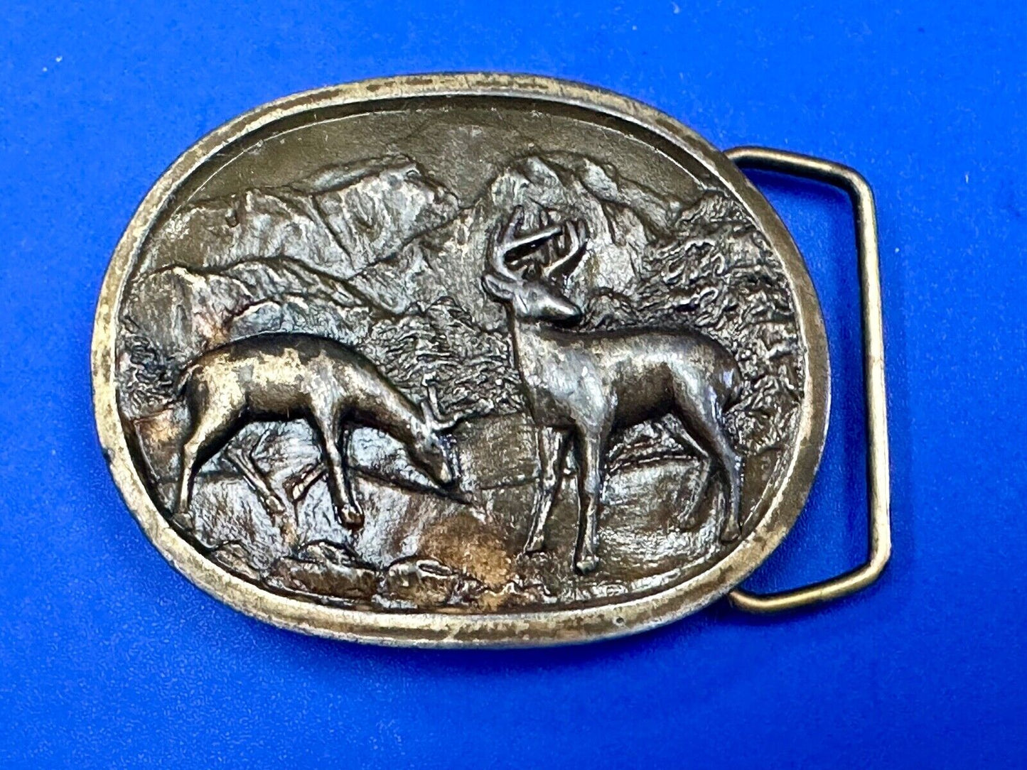 Vintage Doe and Buck / Deer  Vintage E-97 Indiana Metal Craft  belt buckle