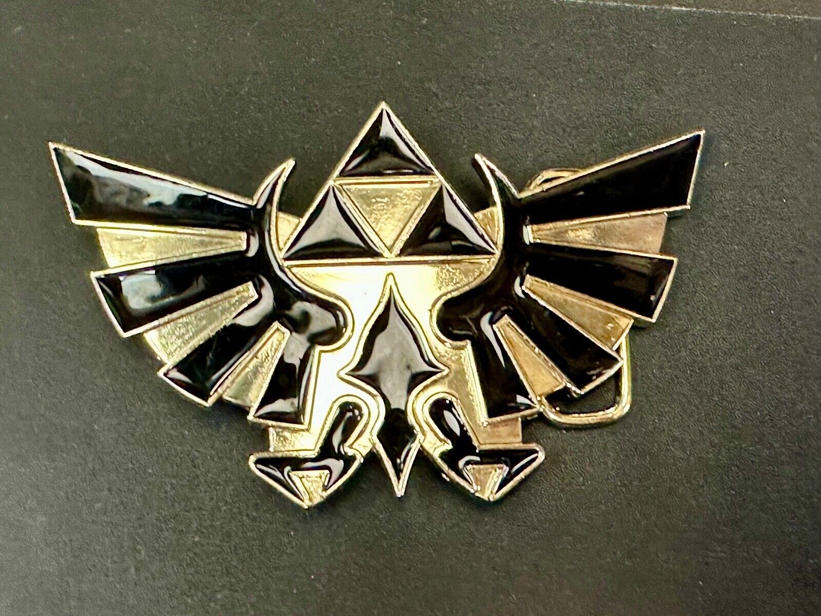 The Legend Of Zelda Black Golden Crest Triforce Nintendo 2008 Belt Buckle Hylian