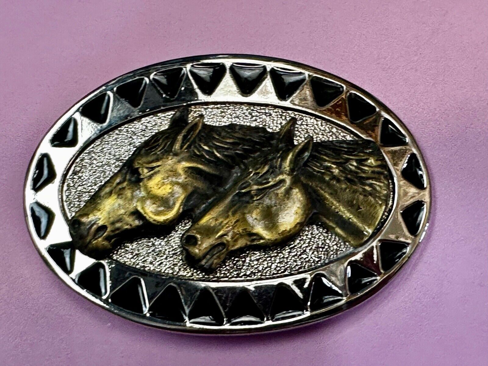 Two Horse Head -  Vintage two tone oval Belt Buckle with black arrow boarder