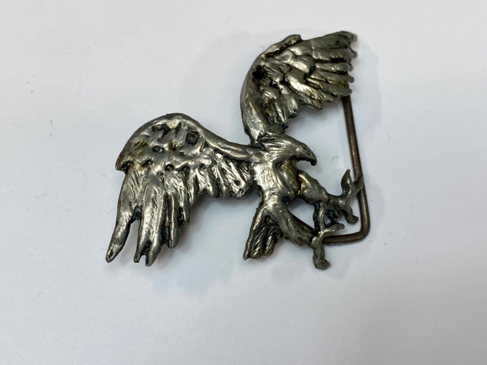 Vintage hunting diving American Eagle claws out figural cut out belt buckle