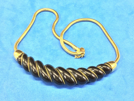 Vintage Black & Gold Tone Scalloped Classic 15" Necklace signed by Park Lane