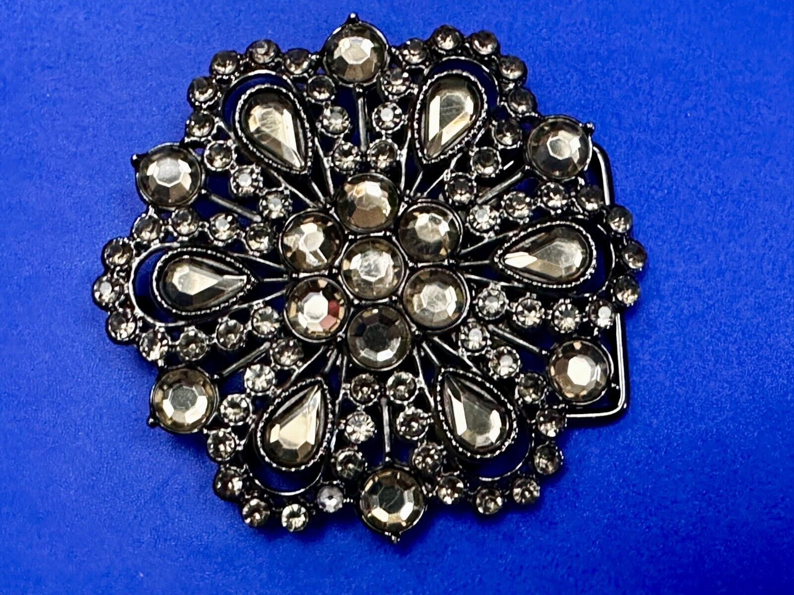 Victorian Style Clear Rhinestone Flower Burst Vintage Silver Tone Belt Buckle