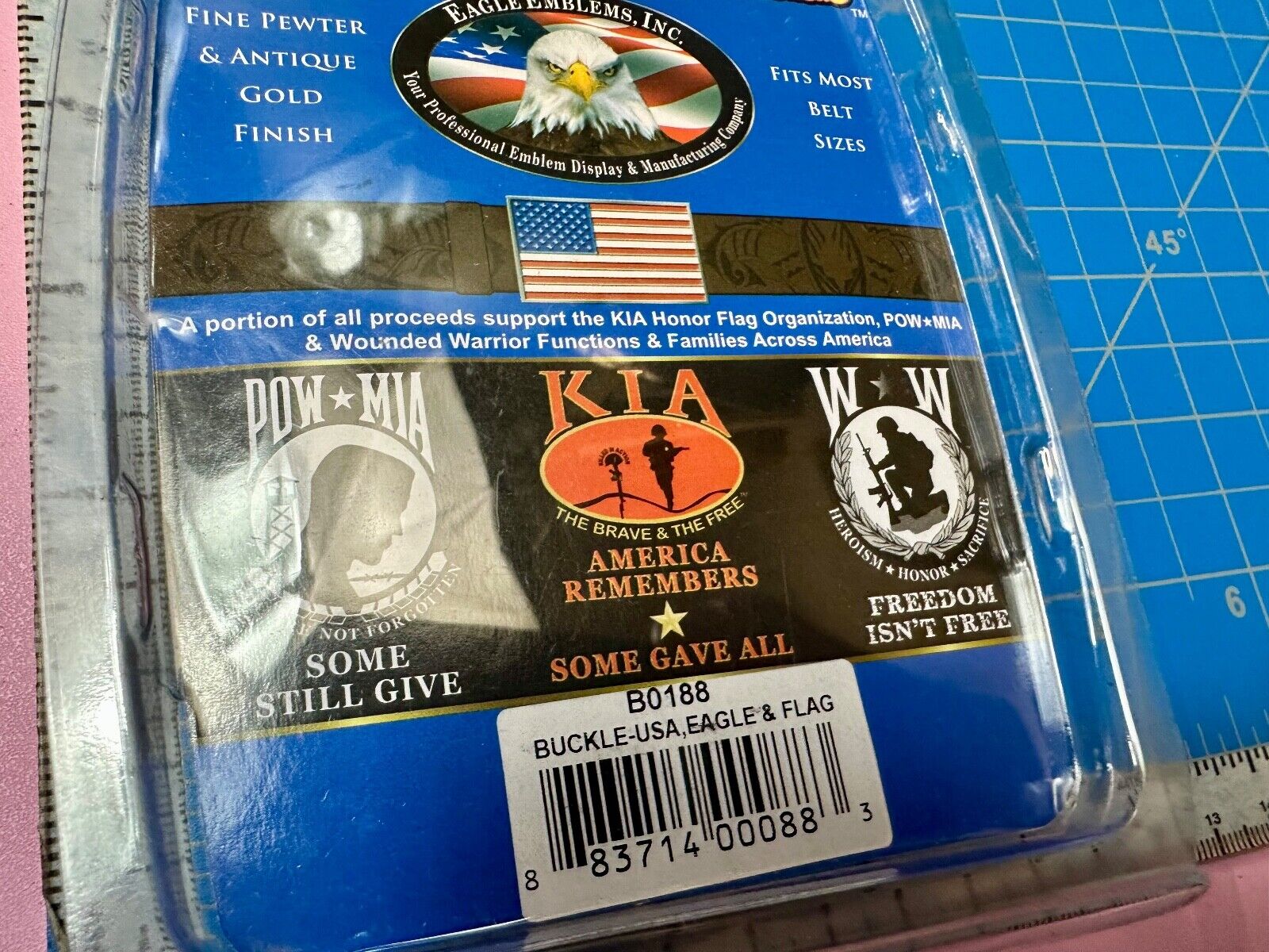 US VETERANS MEMORIAL  SOME GAVE ALL AMERICAN FLAG EAGLE BELT BUCKLE (EE B0188)