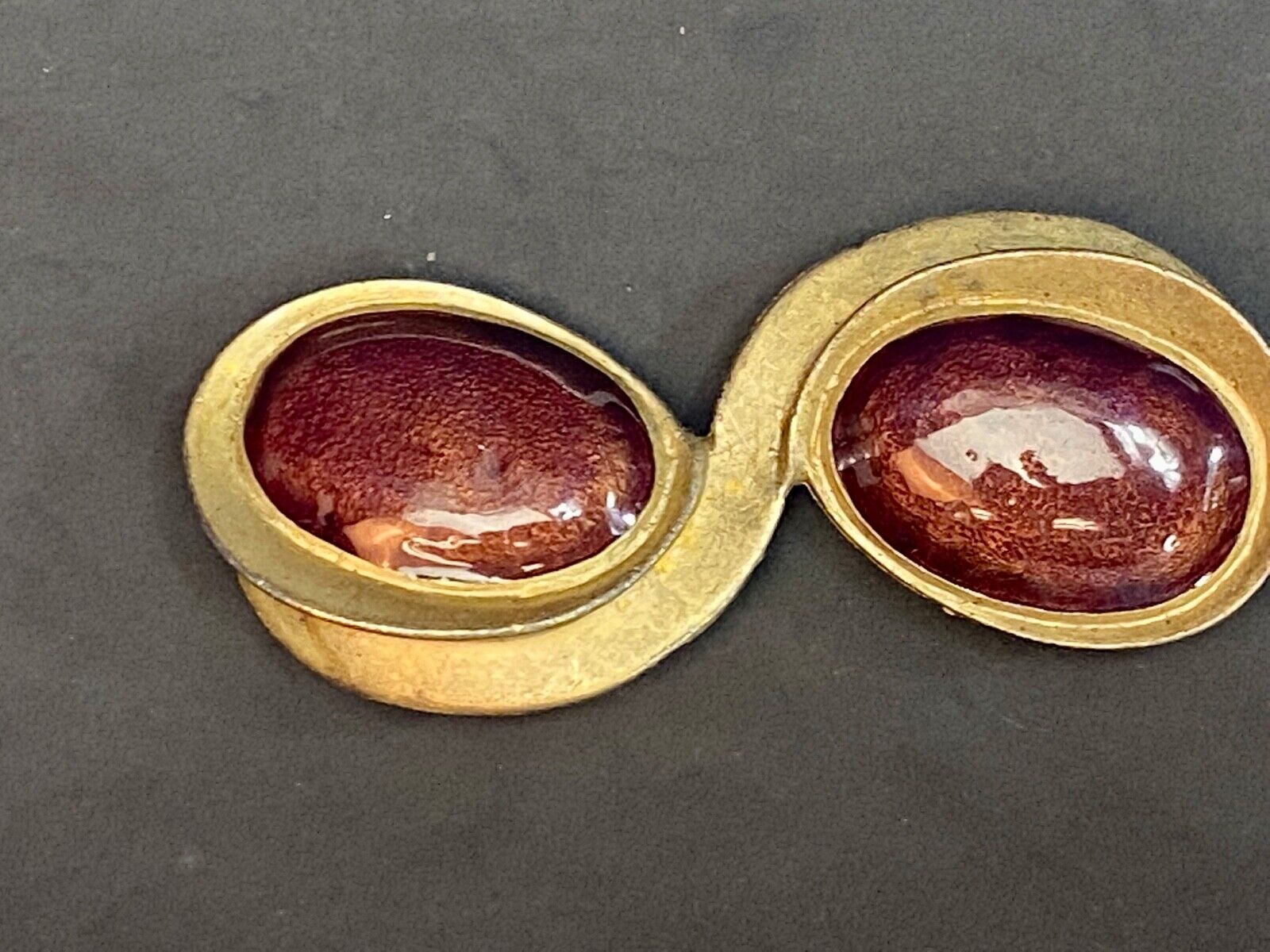 Vintage ELLE Brooch Pin Gold Tone Double Swirl w/ Two Deep Red Cabuchon Stones