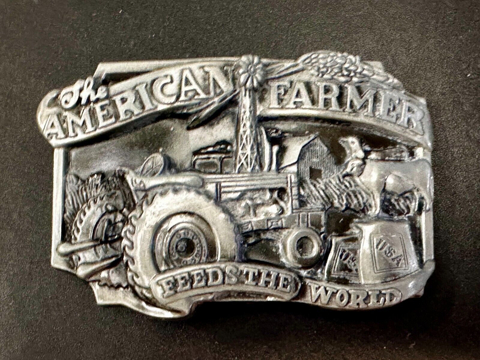 USA American Farmer Feeds The World Farm Barn Tractor Silver Color Belt Buckle