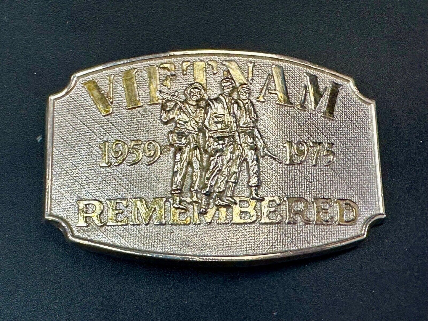 VIETNAM REMEMBERED 1959 1975 War Veteran Veterans F.E. Hart Numbered Belt Buckle