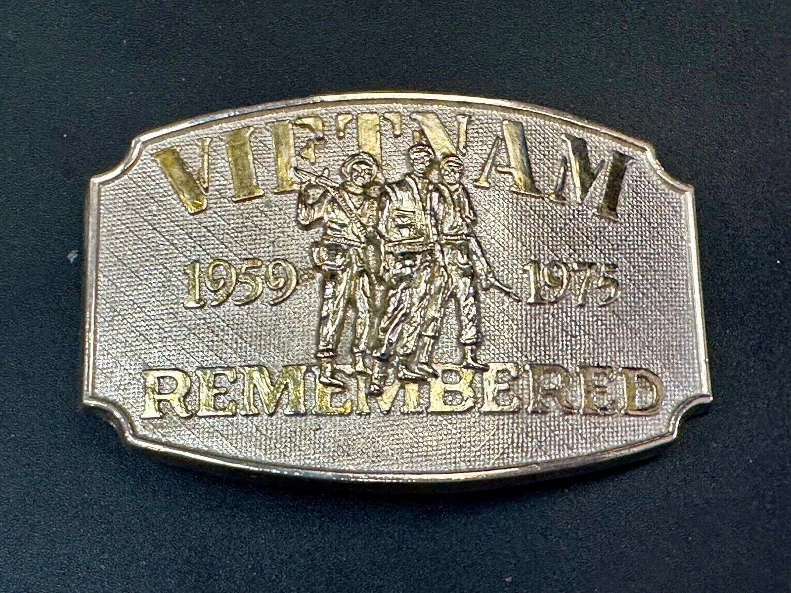 VIETNAM REMEMBERED 1959 1975 War Veteran Veterans F.E. Hart Numbered Belt Buckle