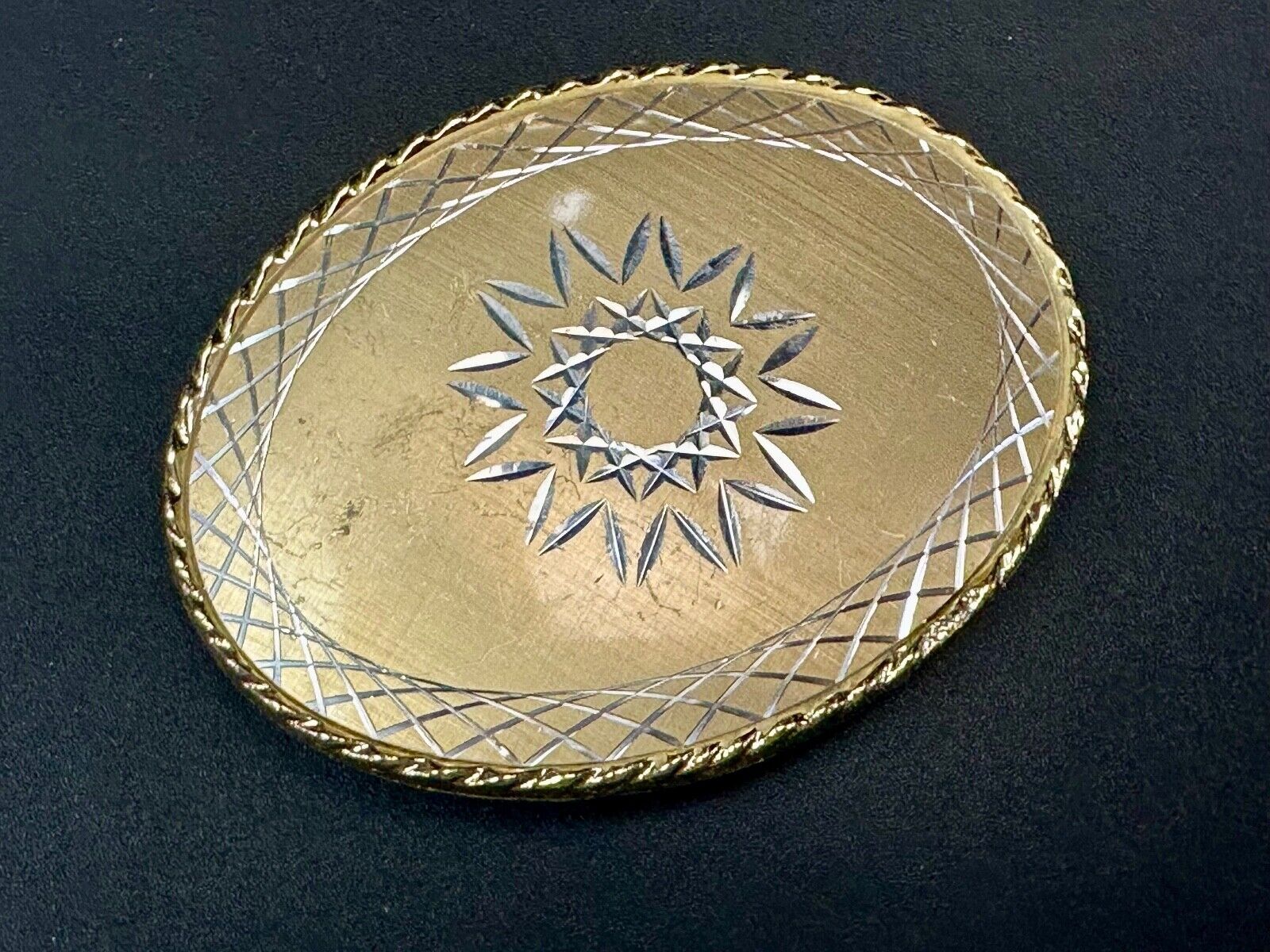 vintage etched starburst pattern gold tone belt buckle marked W