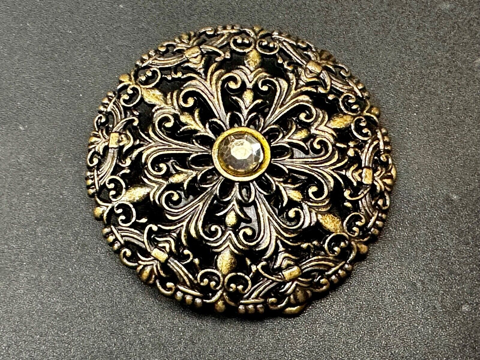 Victorian Style Filigree Round Small Hippy Vibe Small Belt Buckle