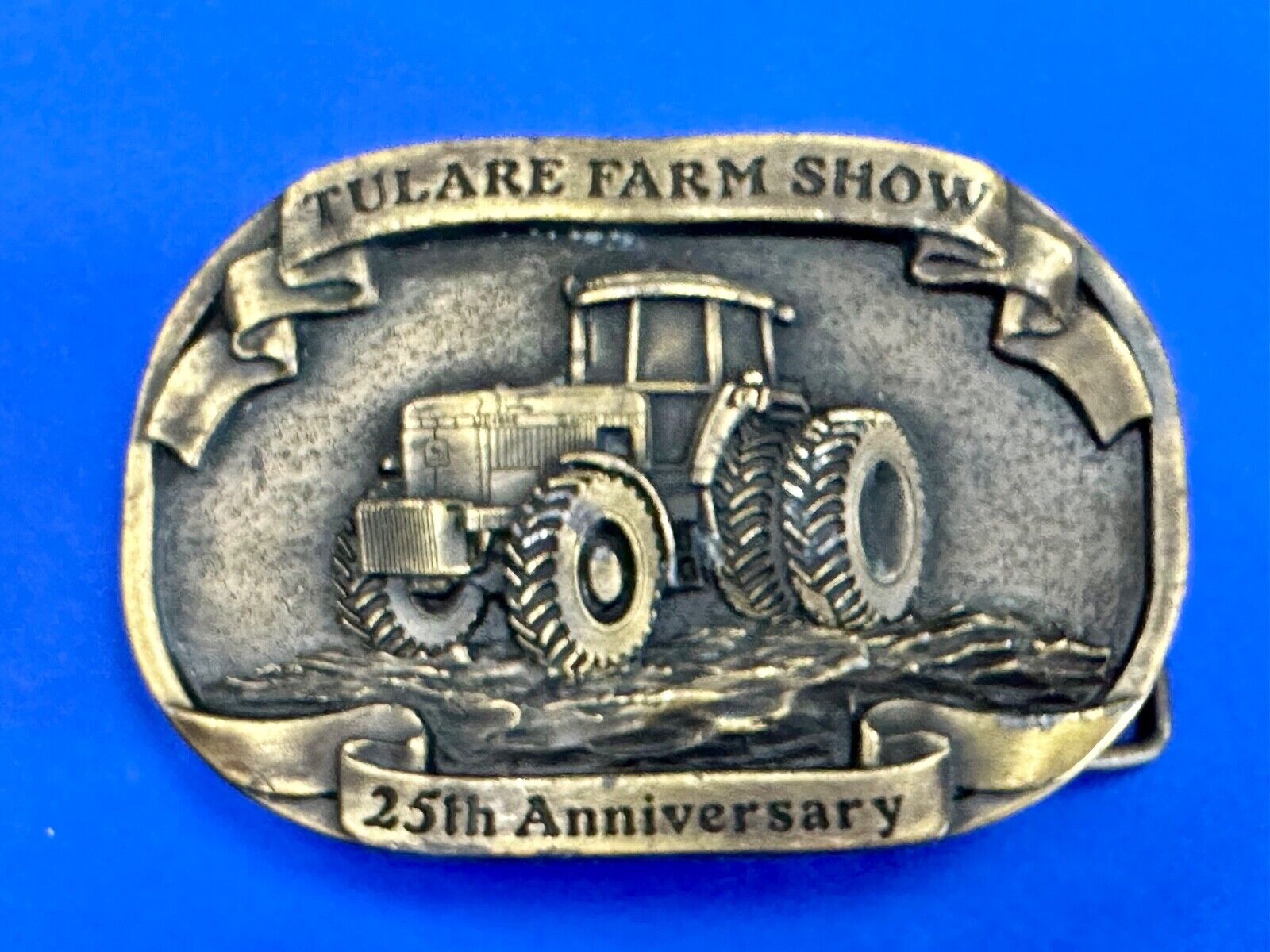 Tulare Farm Show 25th Anniversary Limited 1992 John Deere Tractor belt buckle