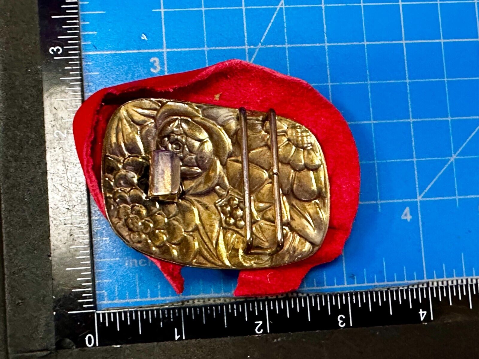 Unique Porcelain? Doll Face in Red Flapper Vintage Women's Belt Buckle