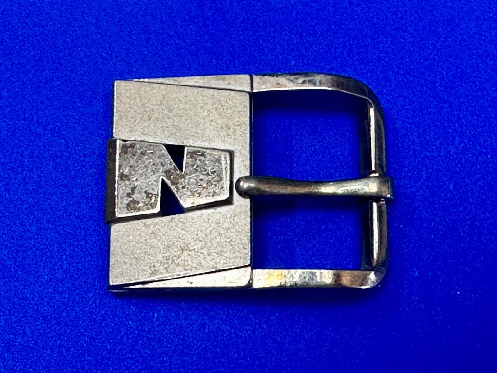 Vintage Letter N Initial Monogram Retro Gold tone Belt Buckle by Swank