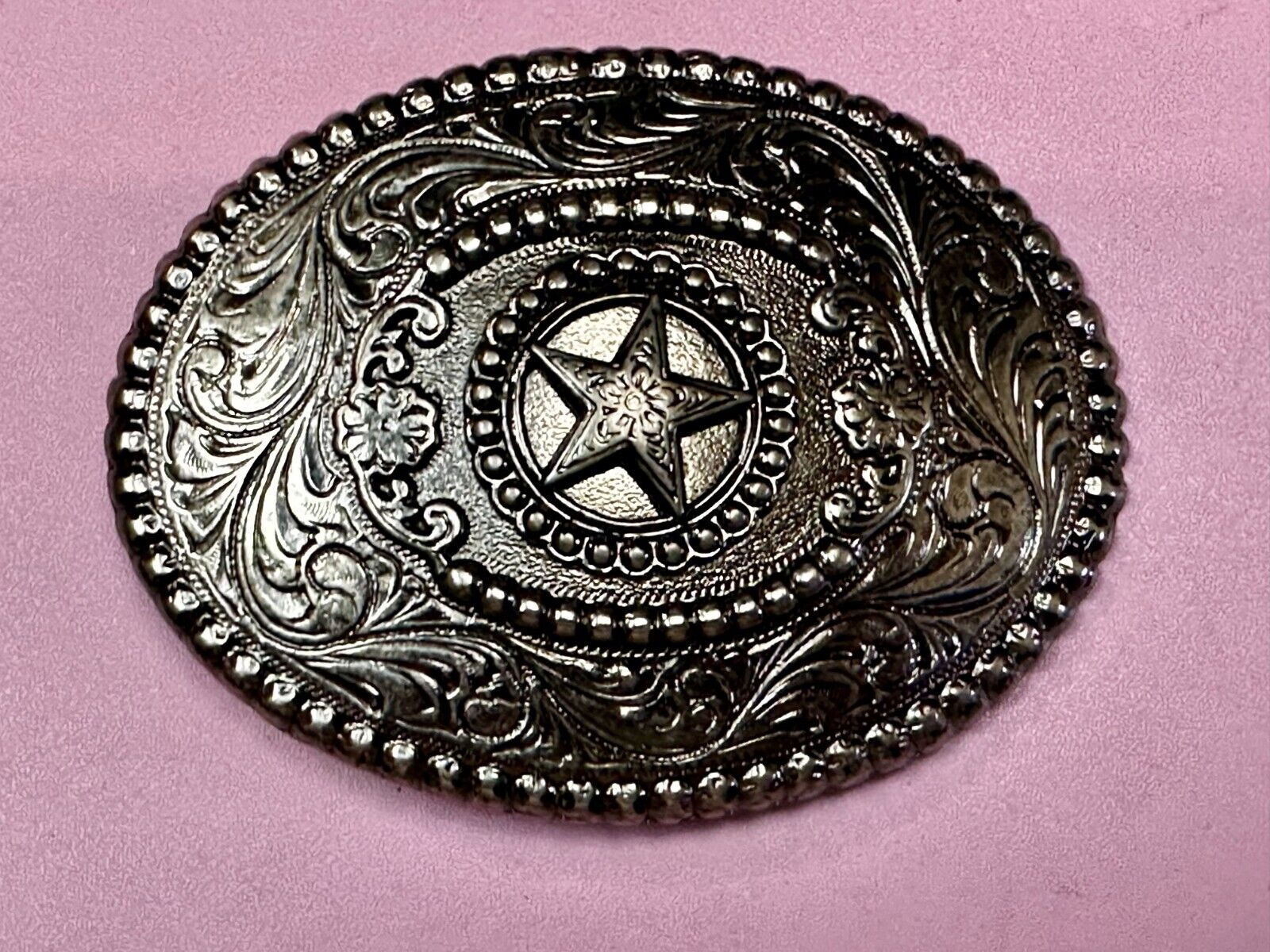 The Lone Star Centered In Oval Flower Swirl Silver Tone Belt Buckle