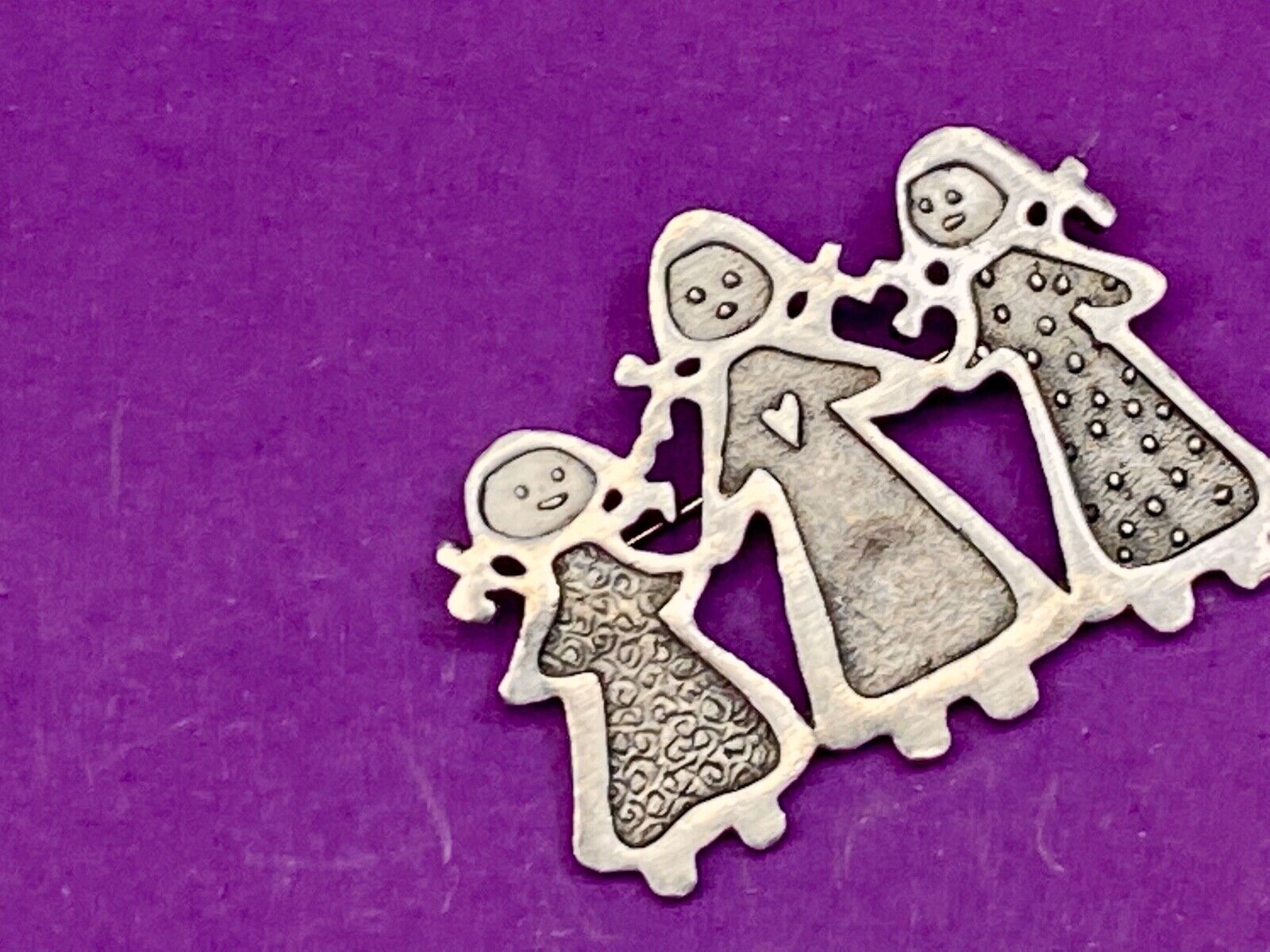 Three Sisters Cynthia Webb Pewter Silver tone Vintage Brooch Pin