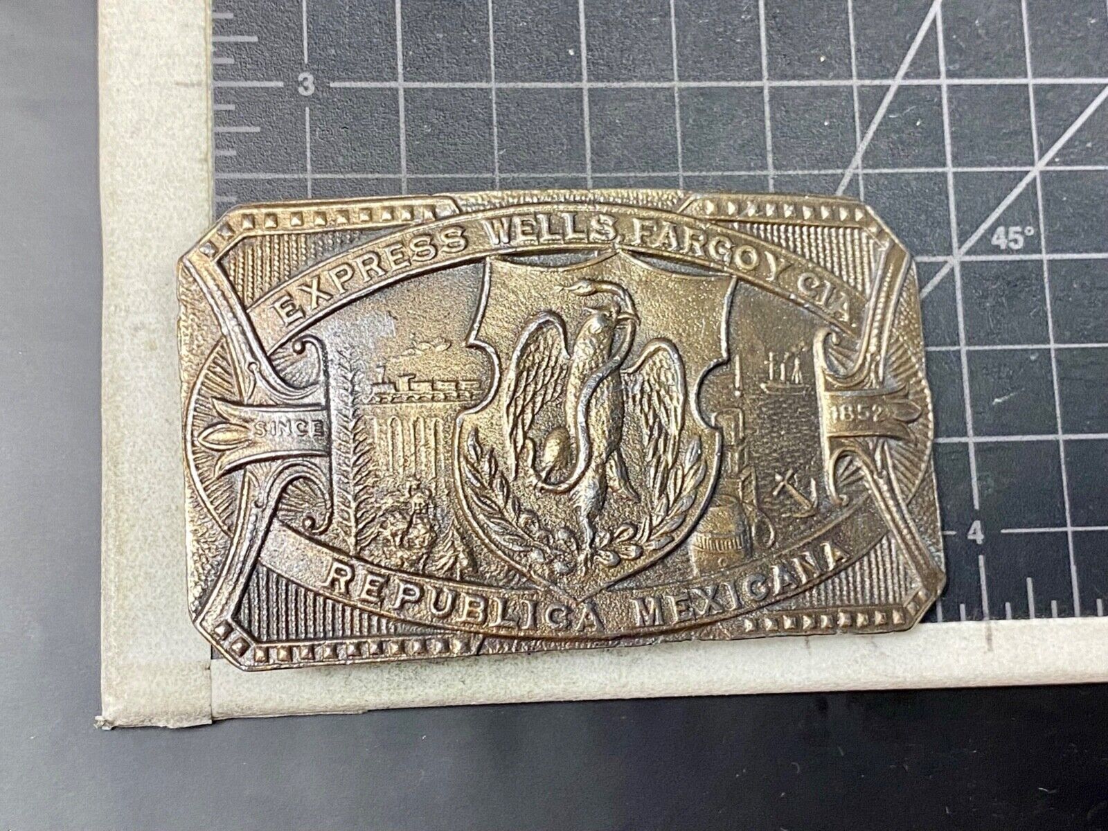 belt buckle wells