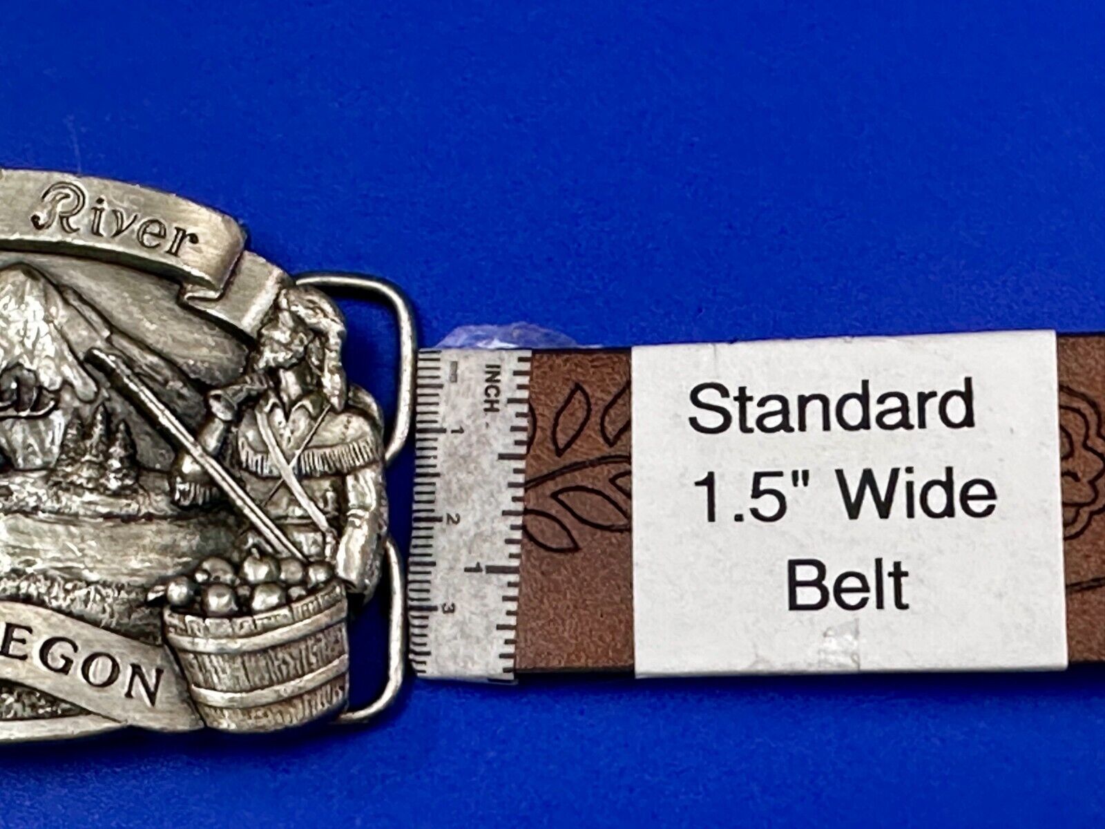 Mt. Hood River Valley Oregon Majestic Scenery Vtg 1981 Commemorative Belt Buckle