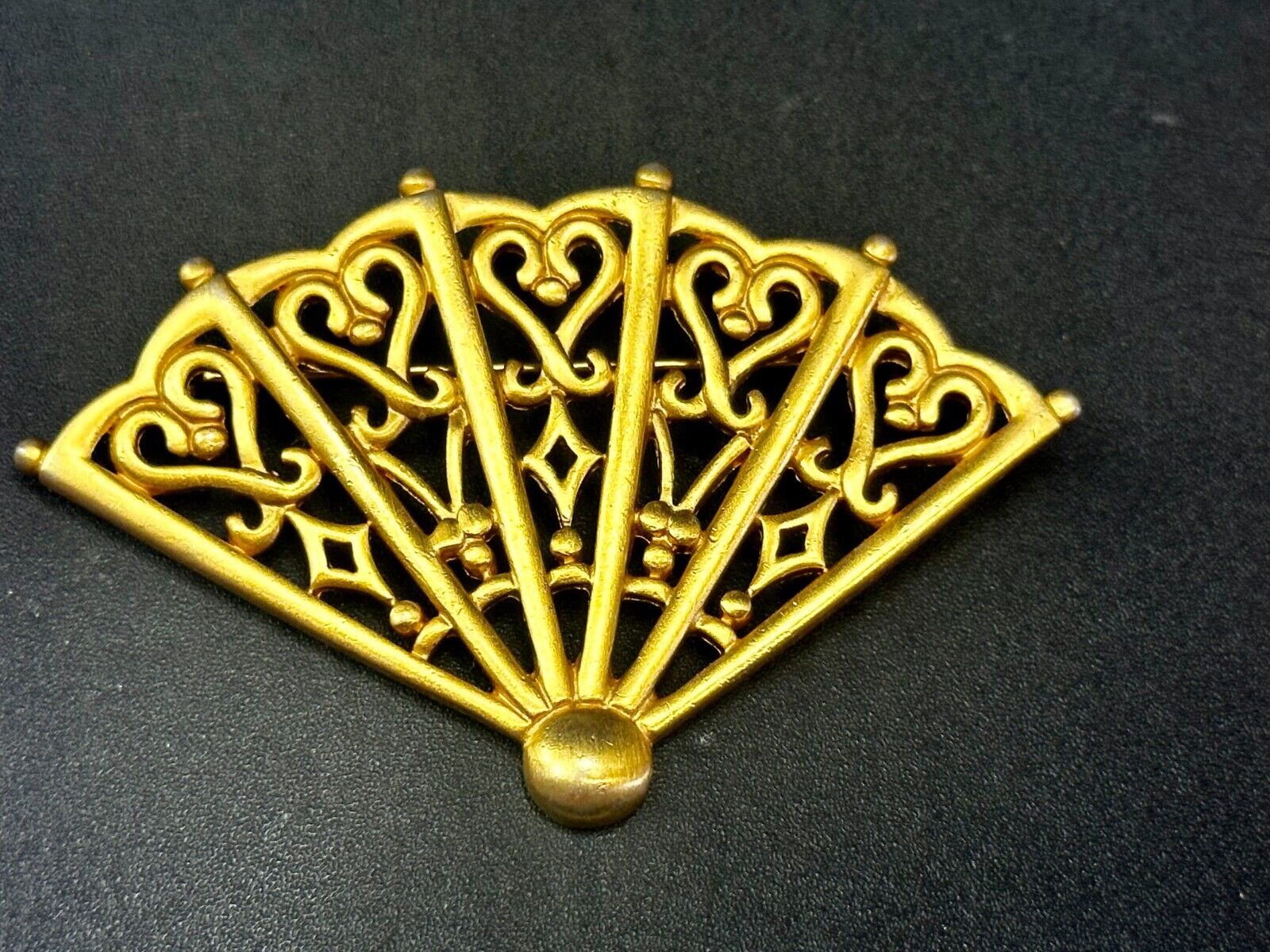 Anne Klein Brooch Pin Elegant Open Hand Fan Heart Matte Gold Tone Estate