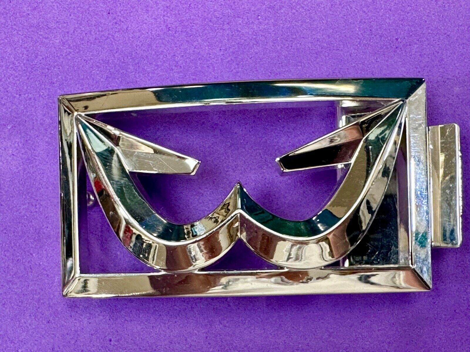 unique see through dual hook pattern silver color reflective belt buckle