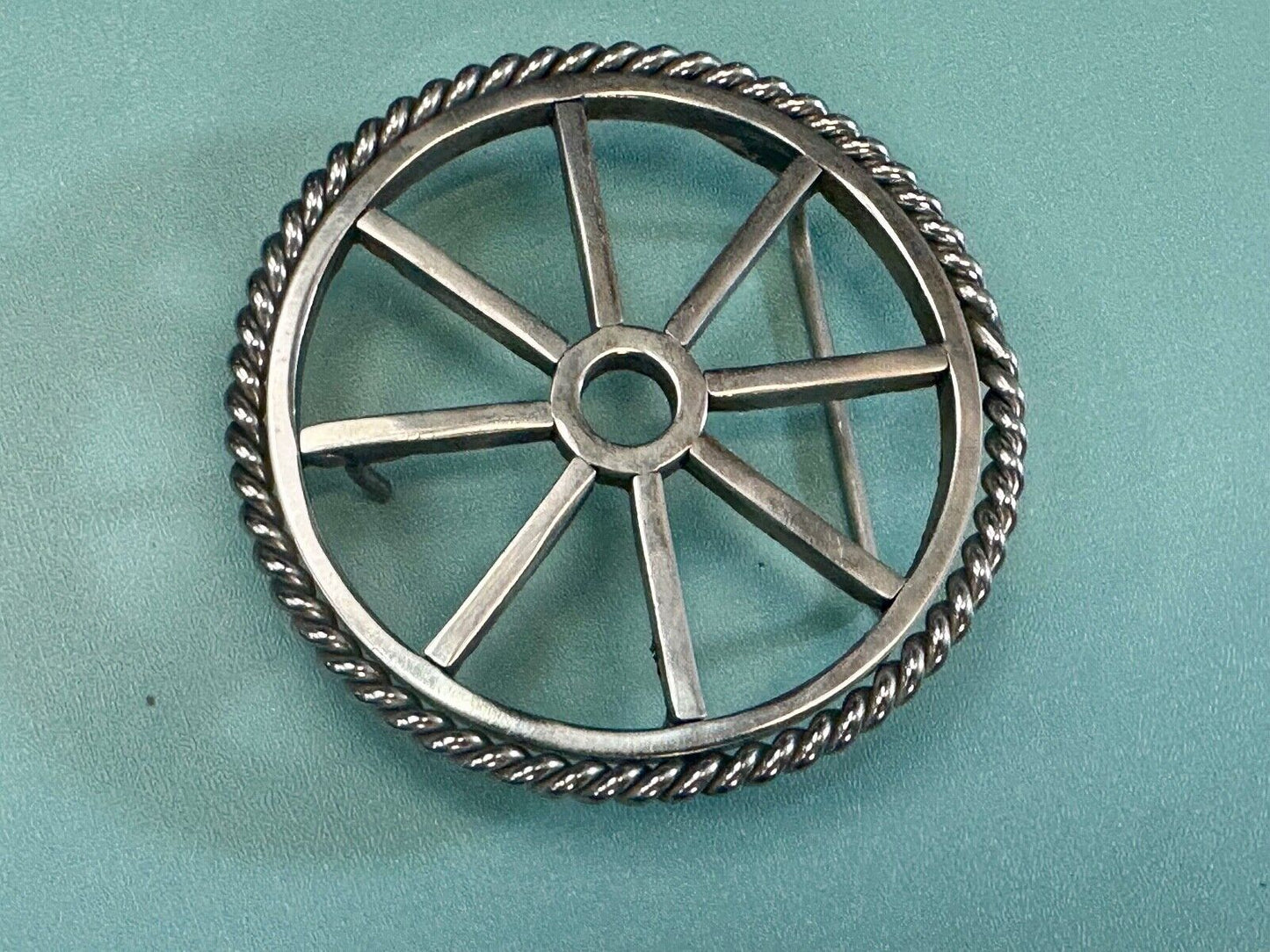 Unique Wagon Wheel Pattern Open Cut-Out Silver Tone 3" Artisan Belt Buckle