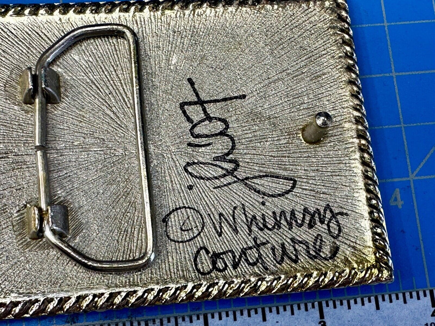 Unique Theatre Stage Show artisan belt buckle - Throw me something mister!