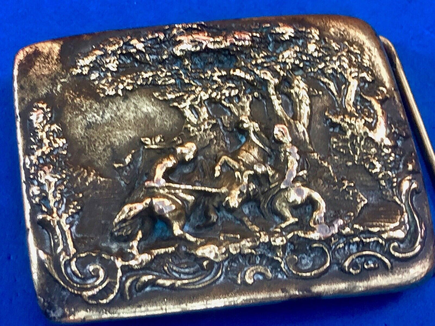 Vintage 1975 Adezy belt buckle - Battle scene? in forrest soldiers people 