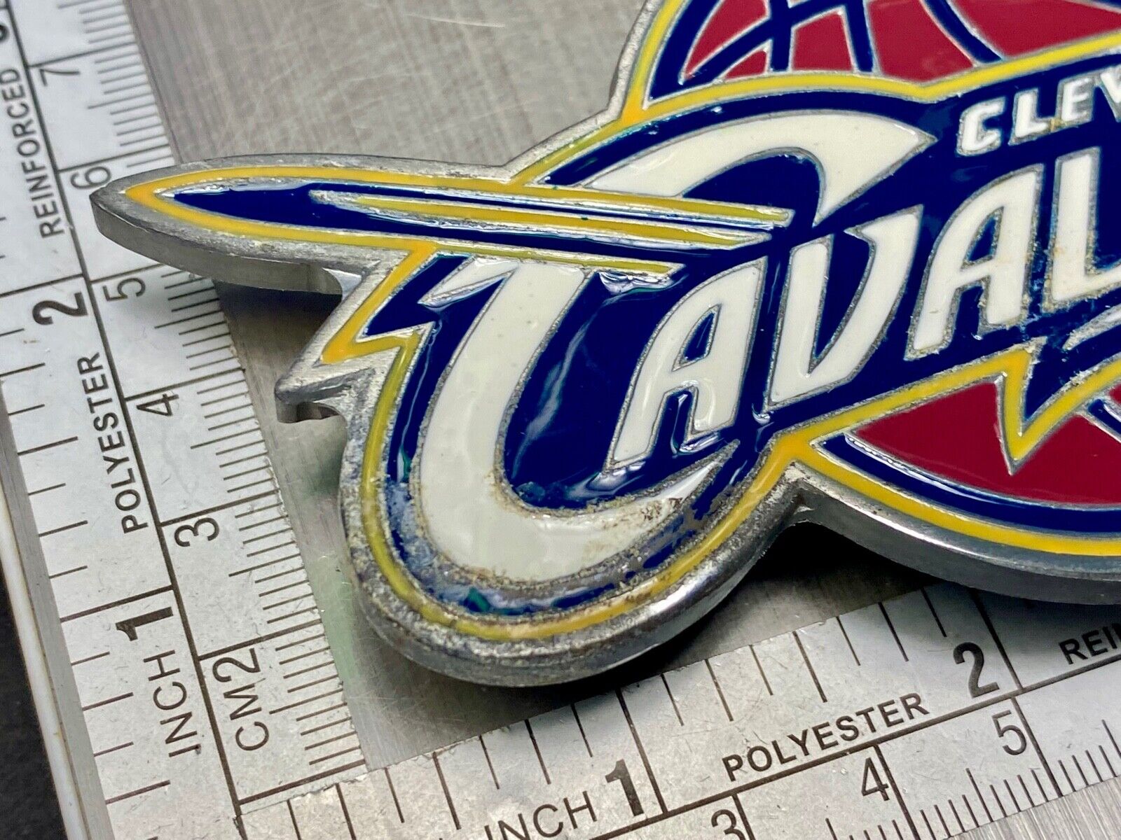 Used-  to repair  - CLEVELAND CAVALIERS NBA BASKETBALL BELT BUCKLE 
