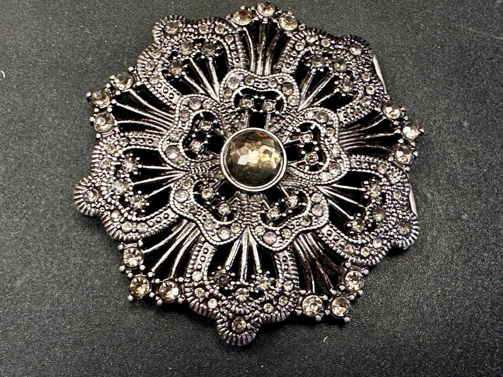 Victorian Style Beautiful Flower Shaped Rhinestone Accented Ladies Belt Buckle
