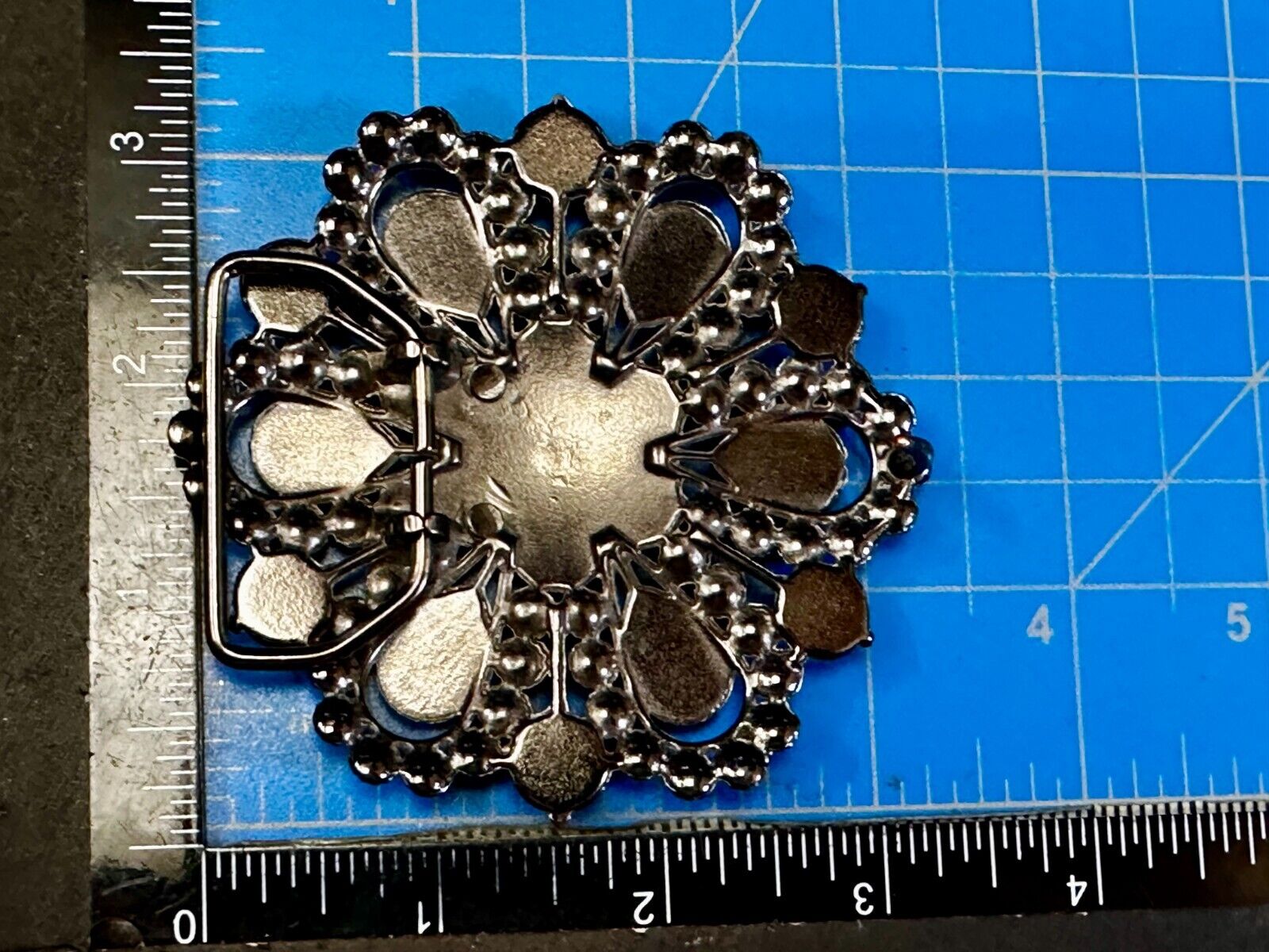 Victorian Style Clear Rhinestone Flower Burst Vintage Silver Tone Belt Buckle