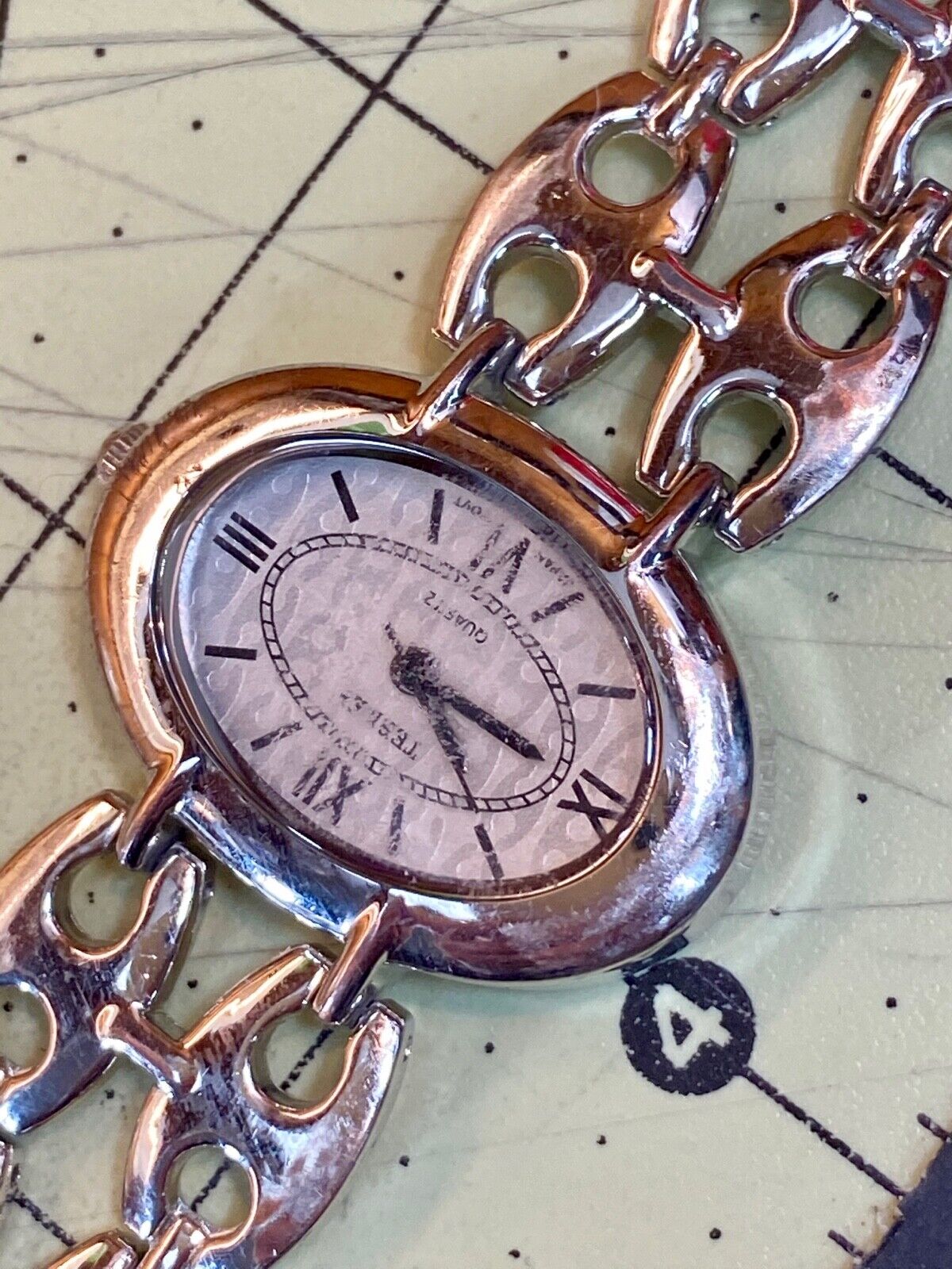 Bijoux Terner Side Oval Face Silver Women’s Quartz Watch K-19342