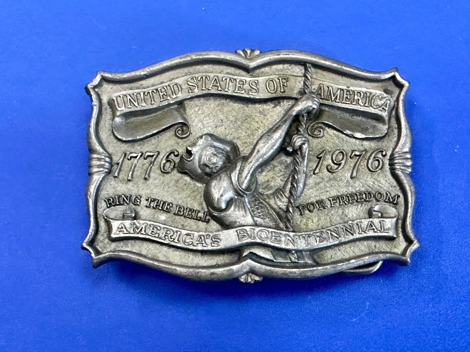 Americas Bicentennial 200 year Celebration 1976 belt buckle by Prov-Line