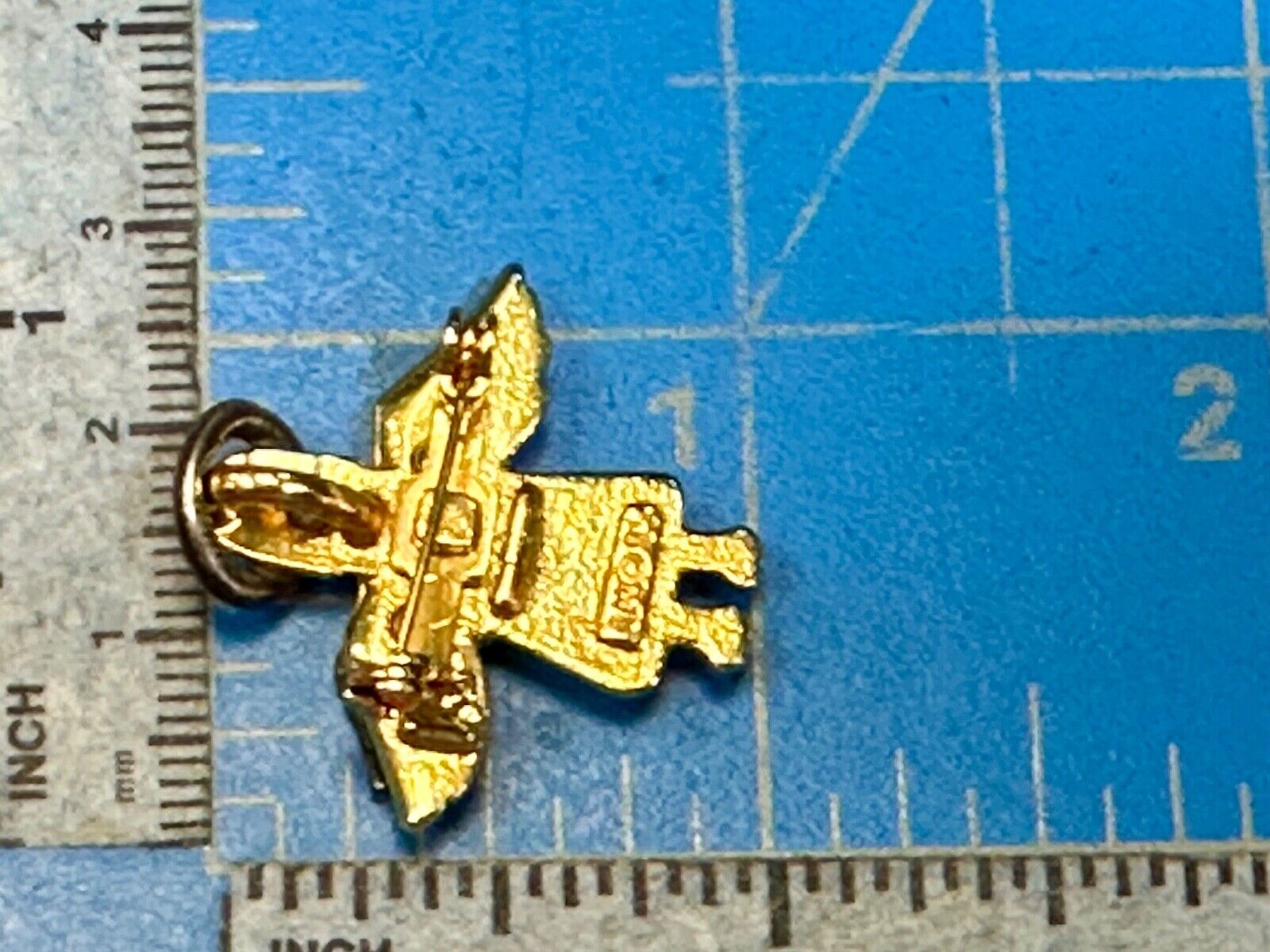 Angel Flying Away!   Vintage two tone Adorable small Vintage pin brooch