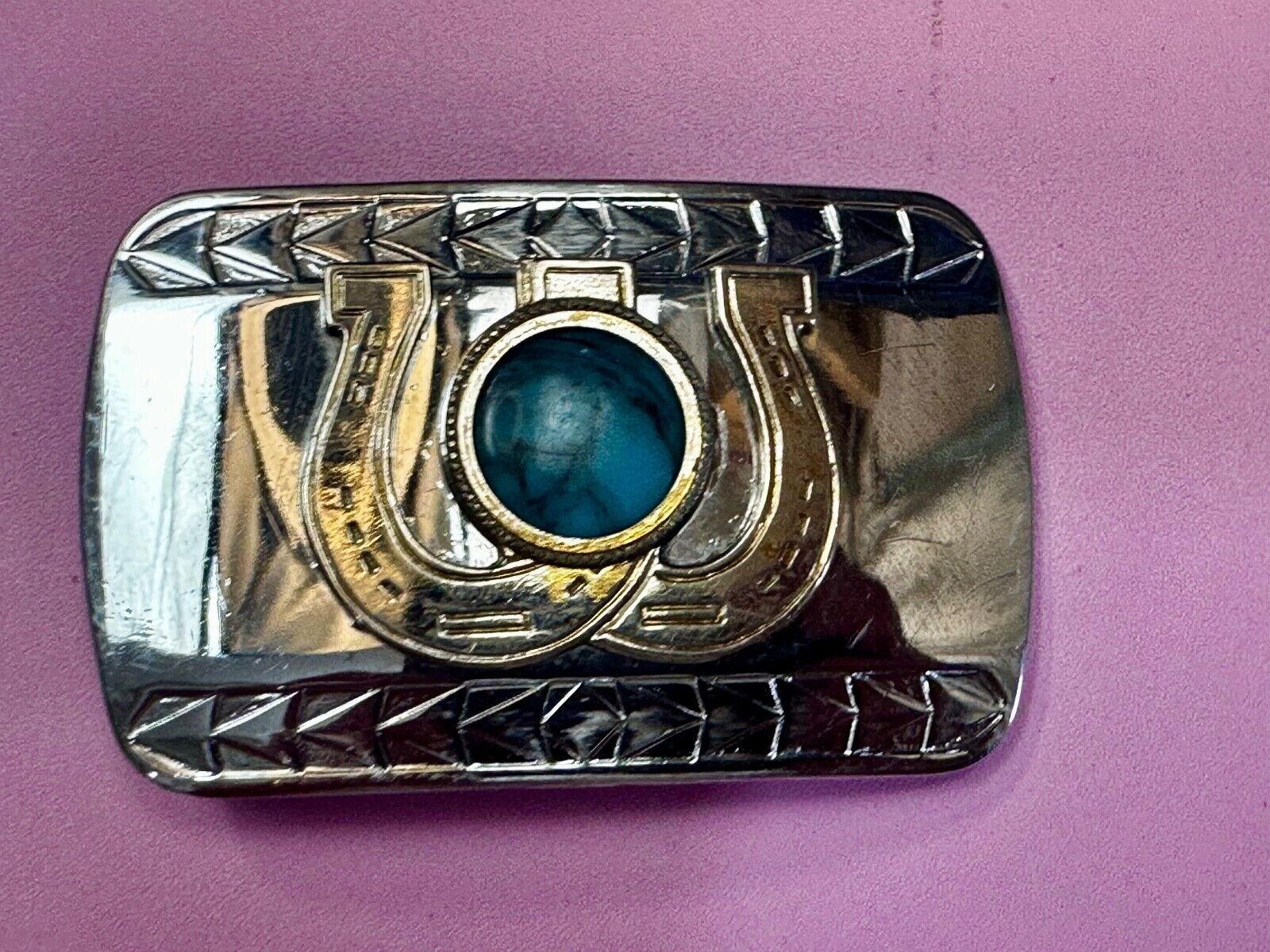 Turquoise Stone centerpiece Western Belt Buckle w/Lucky Dual Horseshoe Surround