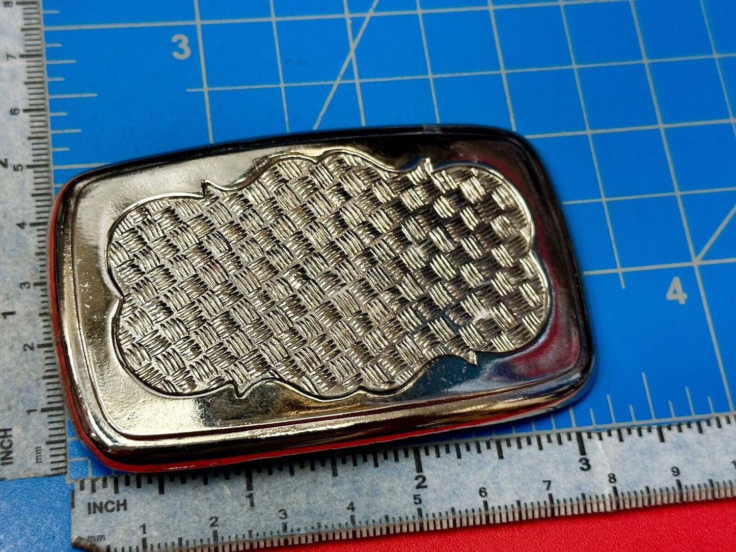 unique silver tone weave pattern western belt buckle