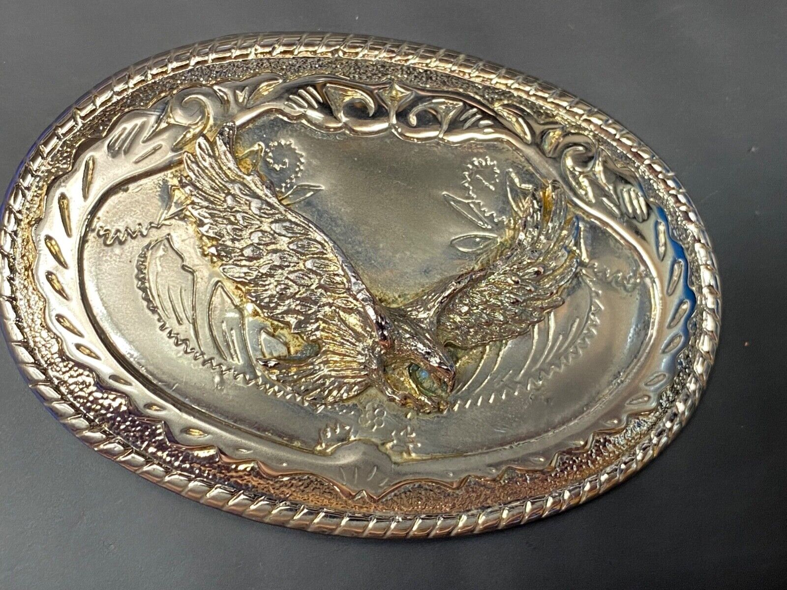 USA made American Bald Eagle Flying Hunting Diving for Prey western belt buckle