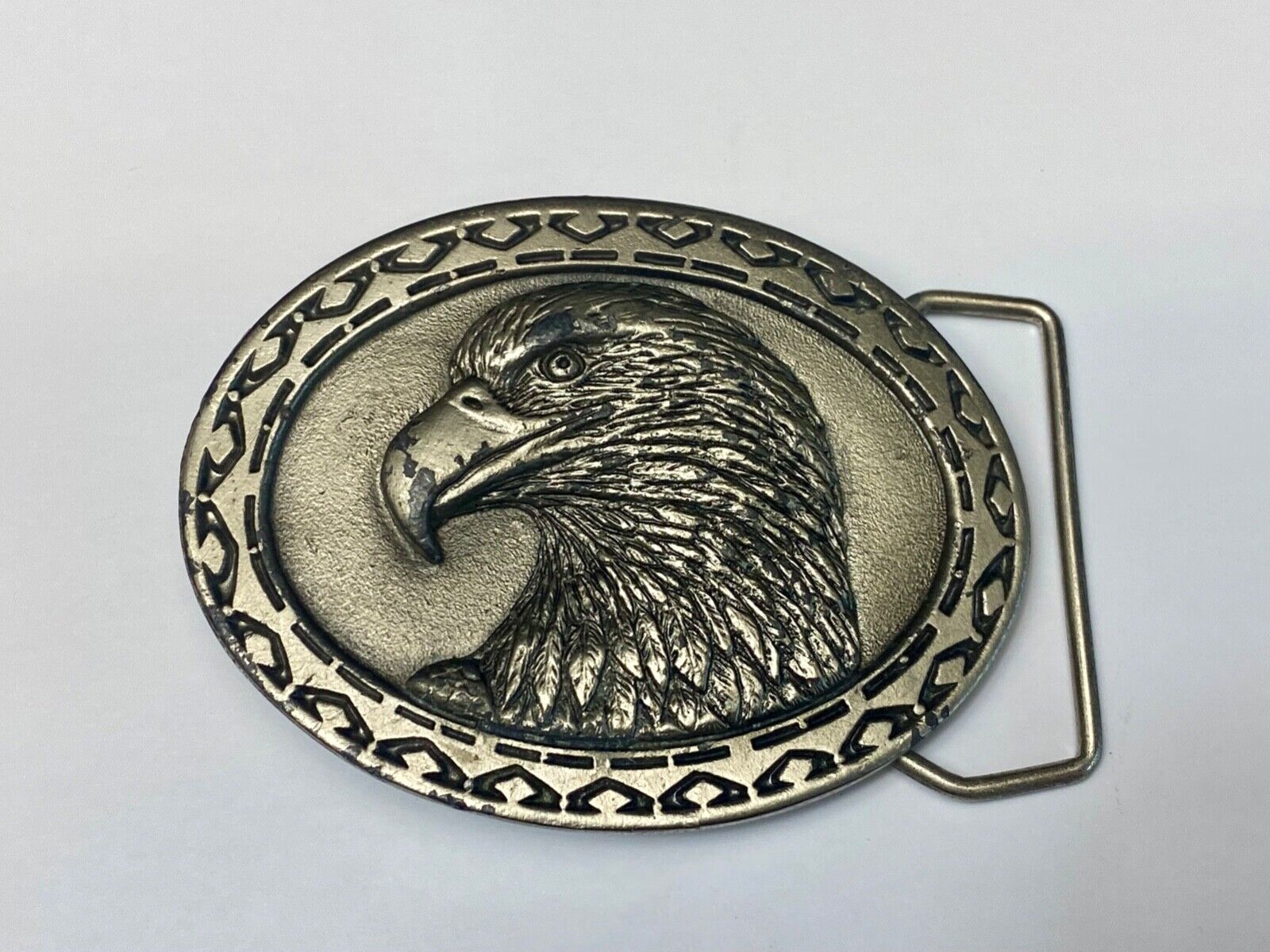 American Bald Eagle bust head with sharp beak Colorado silver star belt buckle