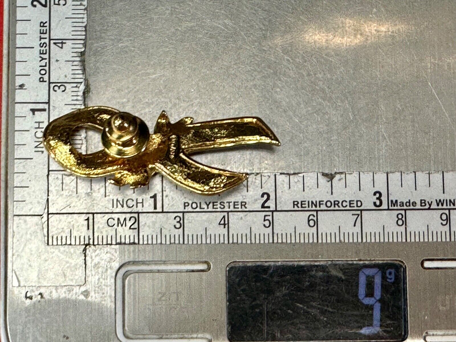 Avon Gold Tone Pink Enamel Ribbon Breast Cancer Awareness Brooch Pin 2"