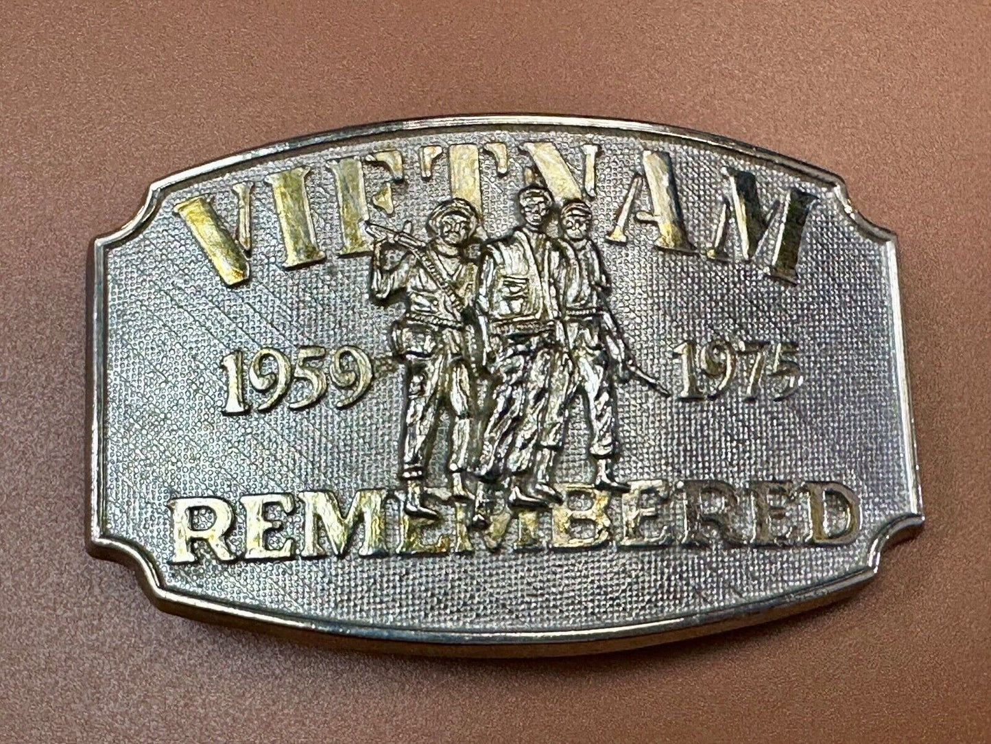 VIETNAM REMEMBERED 1959 1975 War Veteran Veterans F.E. Hart Numbered Belt Buckle