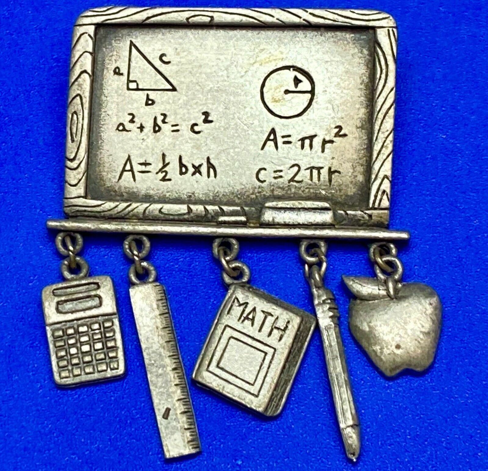 VINTAGE *J.J.*PEWTER MATH TEACHER CHALKBOARD BROOCH PIN W/THEMED FIGURAL DANGLES