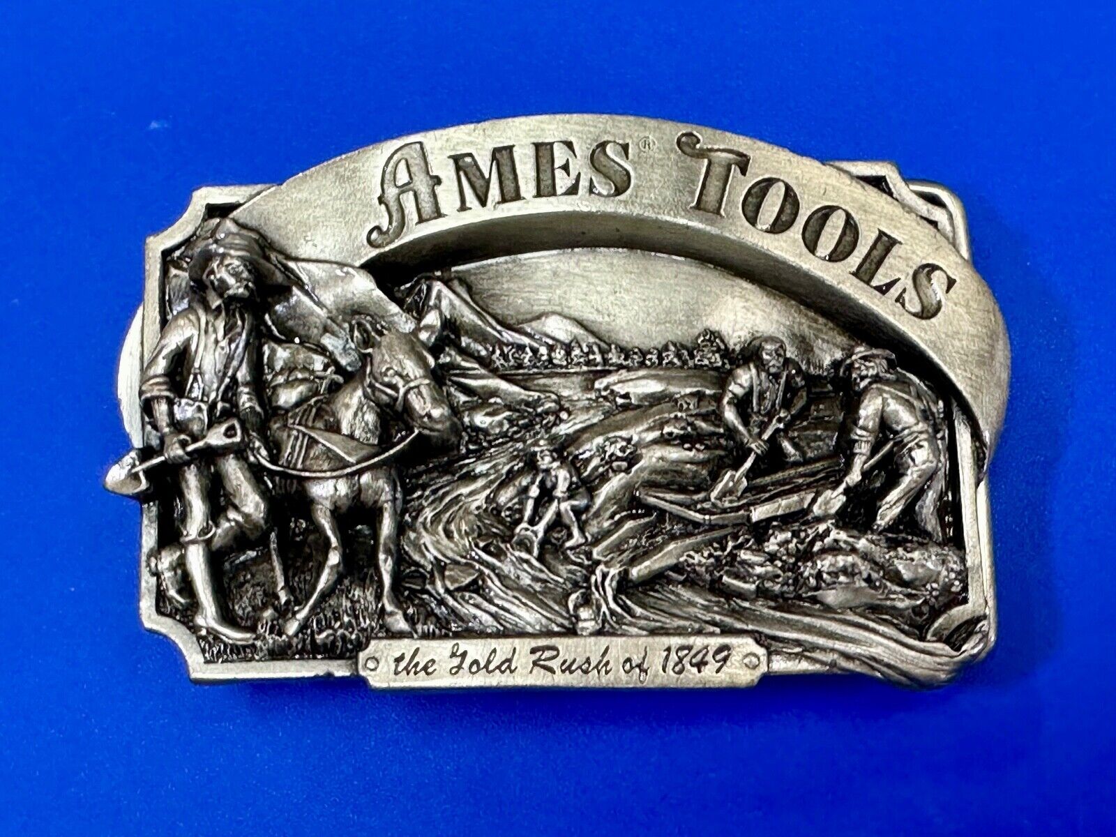 AMES TOOLS - Gold rush of 1849 Siskiyou 1985 Belt Buckle Lawn and garden supply