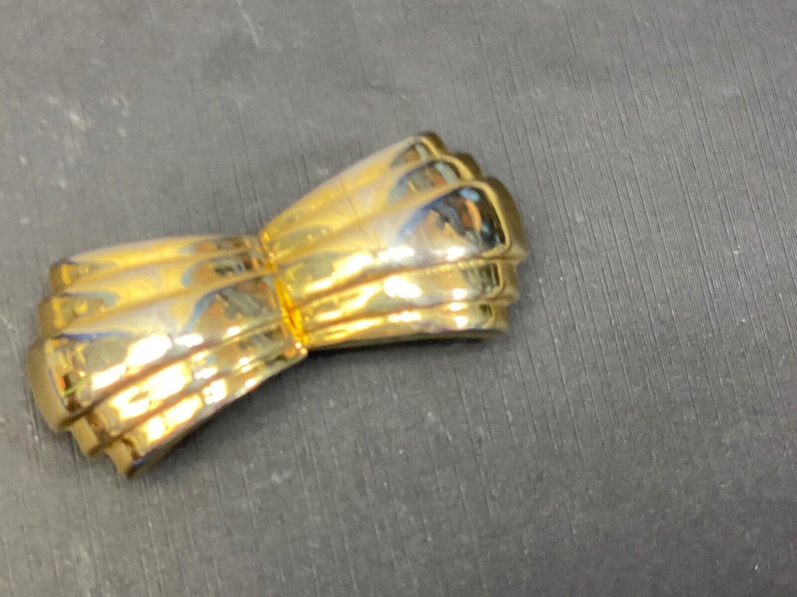 Vintage Gold Tone Two Piece Interlocking Bow Tie Belt Buckle By Dotty Smith 