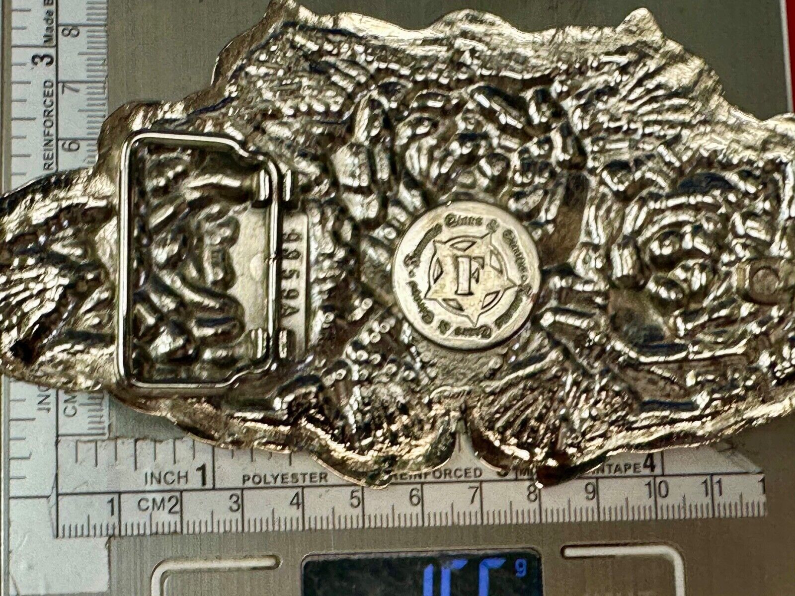 Vintage Famous Stars and Stripes Large Flowers Roses Bouquet figural Belt Buckle