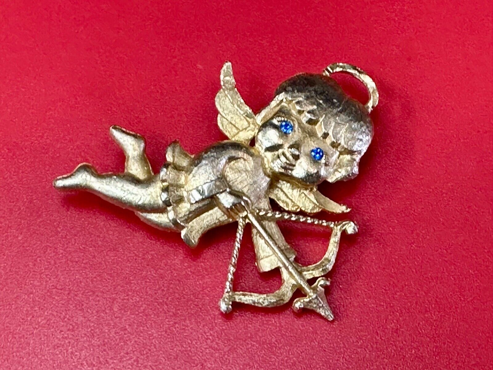 Adorable Angle Cupid w/ blue eyes! Love Arrows Mamselle signed brooch pin