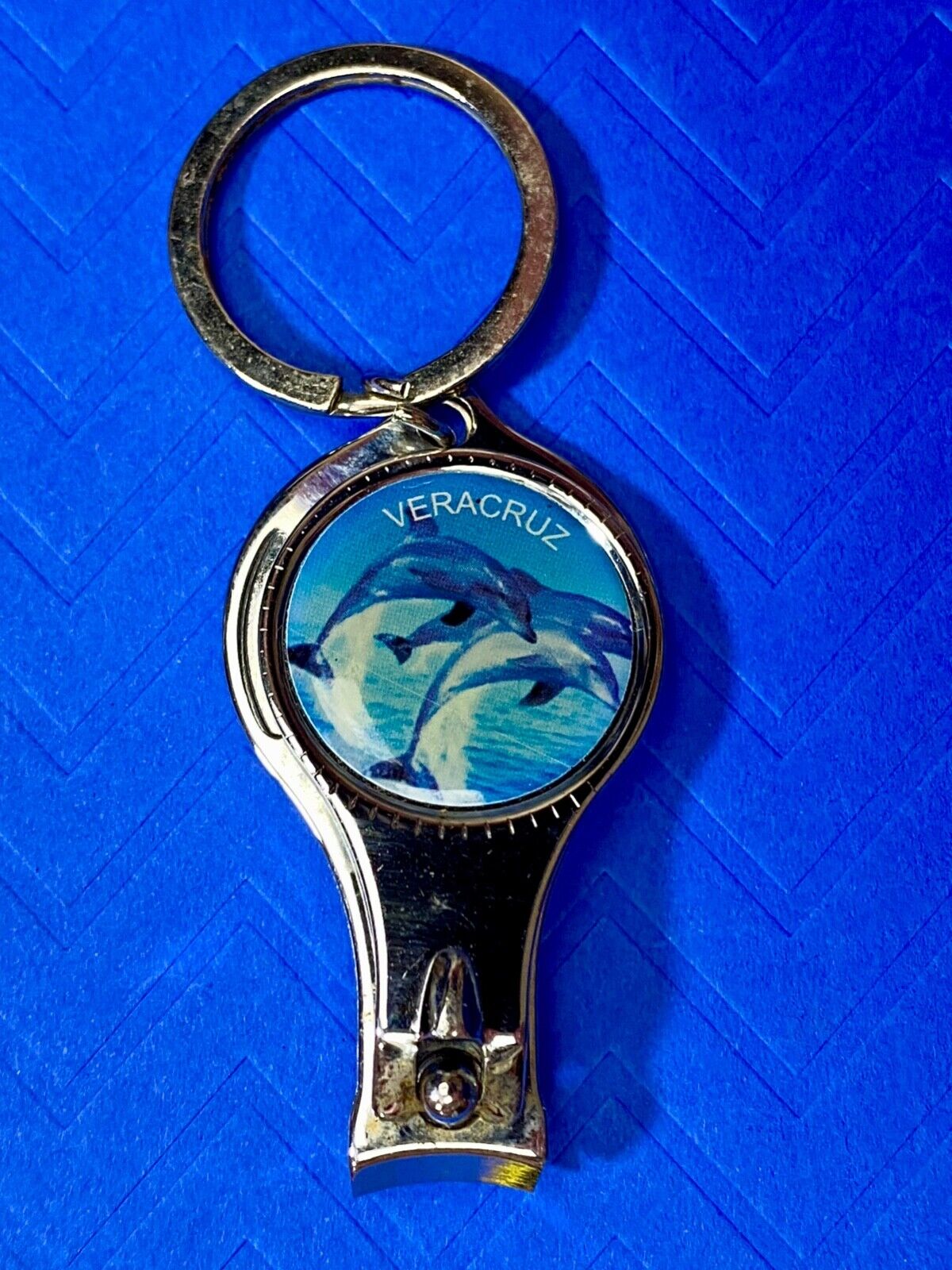 Veracruz (Mexico) Jumping swimming dolphins key chain keychain toenail clipper