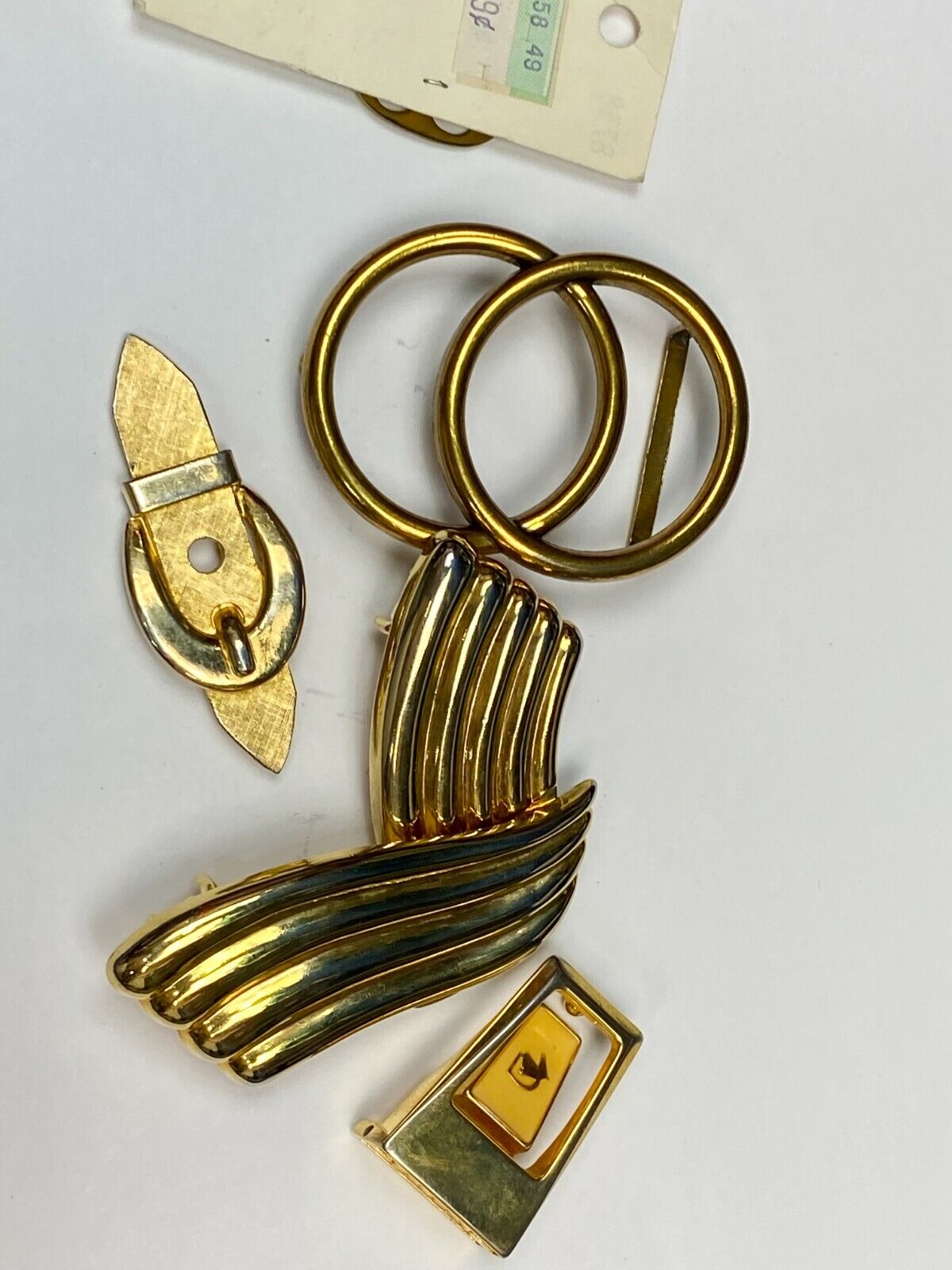 Vintage Lot Of Gold Tone Belt Buckle
